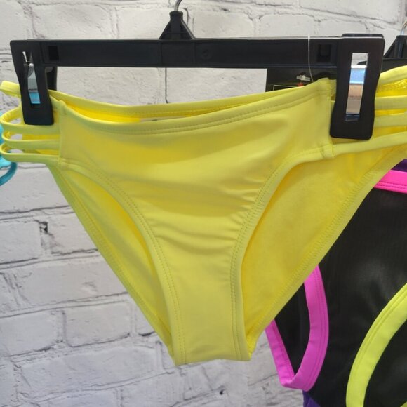 Bundle of Salt + Cove Swim Bottoms - Picture 5 of 8